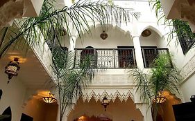 Hotel Riad Todos  3*