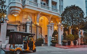 Palace Gate Hotel & Residence By Ehm