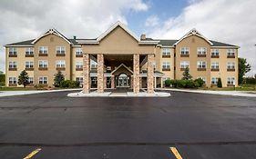 Country Inn & Suites Fond du Lac Wisconsin