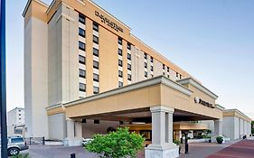 Doubletree Downtown Wilmington 4*