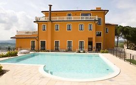 Hotel Fortebraccio Montone