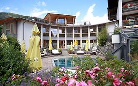 Hotel Ortners Eschenhof - Alpine Slowness