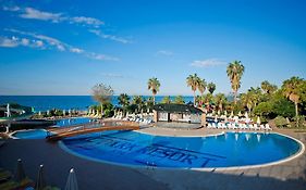 Mc Beach Park Resort Hotel  5*
