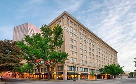 Embassy Suites Hotel Downtown Portland