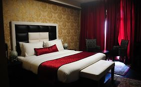 Rose Petal Hotel Srinagar 4*