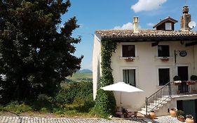 Il Peschio Bed And Breakfast