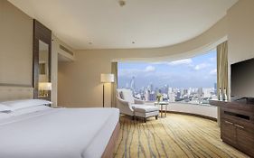 Hilton Shanghai 5*