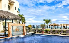 Artisan Family Hotels And Resorts Playa Esmeralda