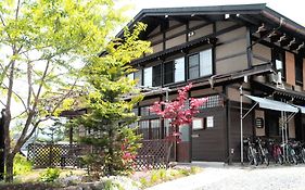 Sakura Guest House Takayama 2*