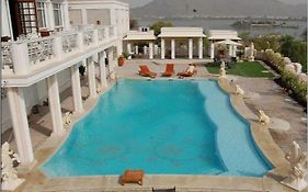 Hotel Merwara Estate- A Luxury Heritage Resort