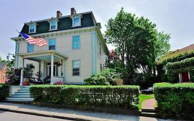 Yankee Peddler Inn Newport 3* United States