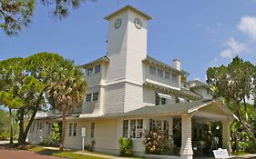 The Historic Peninsula Inn