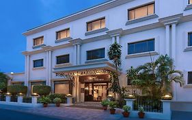 Hotel Sarovar Portico Lucknow 3*
