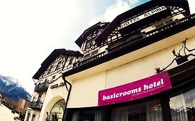 Basicrooms Hotel