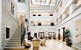Arcadia Hotel Bratislava 4*
