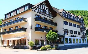 Moselhotel & Restaurant Zur Traube Gmbh Löf