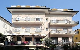 Hotel Piccinelli  3*