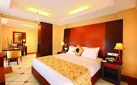 Emarald Hotel Cochin 3*