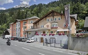 Posthotel Strengen Am Arlberg photos Exterior