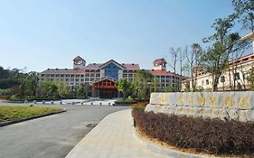 Yingshan Hongguang Bishen Hot Spring Hotel  4*