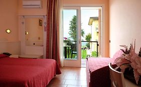 Hotel Campanello Castelnuovo Del Garda