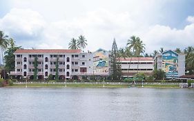Resort Marinha Dourada Goa