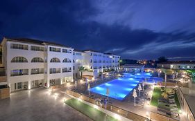 Azure Resort&Spa