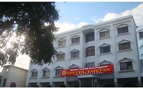 Hotel Luciya International Mysore 2*