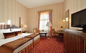 Danubius Grand Hotel Margitsziget 4*