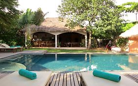 Botanica Guest House Kep