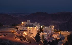 Movenpick Nabatean Castle Hotel photos Exterior