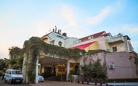Hotel Lake View Bhopal