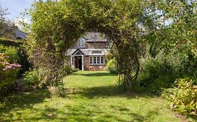 Holiday Home Chumleigh Fish Cottage