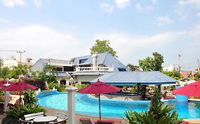 Eden Hotel Pattaya 2*