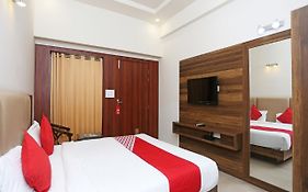 Hotel Lotus Grand Mathura India