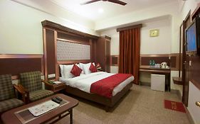 Hotel Rama Residency Gurgaon 3*