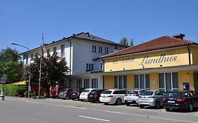 ホテル　Landhus
