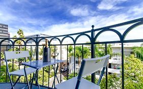 Beverly Hills Adjacent 2-Bedroom Penthouse