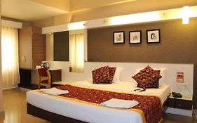 Pooja International Hotel Davangere 3*