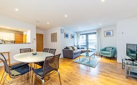 2 Bed Executive Apartment Next To Liverpool Street Free Wifi By City Stay Aparts London