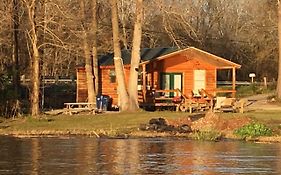 B&R Lakeside Cabins & Rvs Retreat