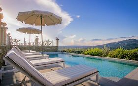 Luxurious Villa In Cortona Italy With Swimming Pool