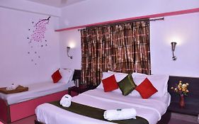 Rahi Hotel Mahabaleshwar 2*