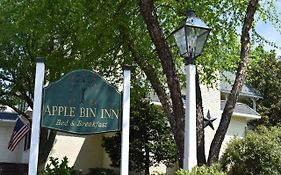 Apple Bin Inn 2*
