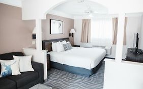 Mount Shasta Inn And Suites