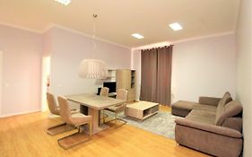 Heart Old Town City Center Apartment 5 Stars