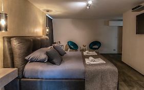Black And White Suite Bed & Breakfast Rome 2* Italy