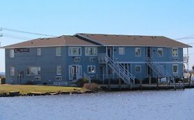 Fin 'N Feather Waterside Inn By Kees Vacations