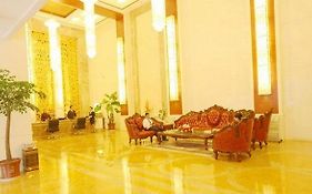 Qingtian Hotel  4*