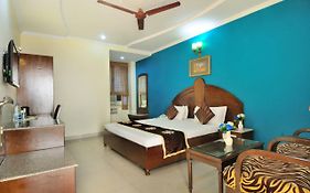Hotel Maharaja Residency Jalandhar 3*